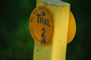 why hiking trails use different marking numbers