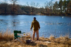 how to find fish in a lake